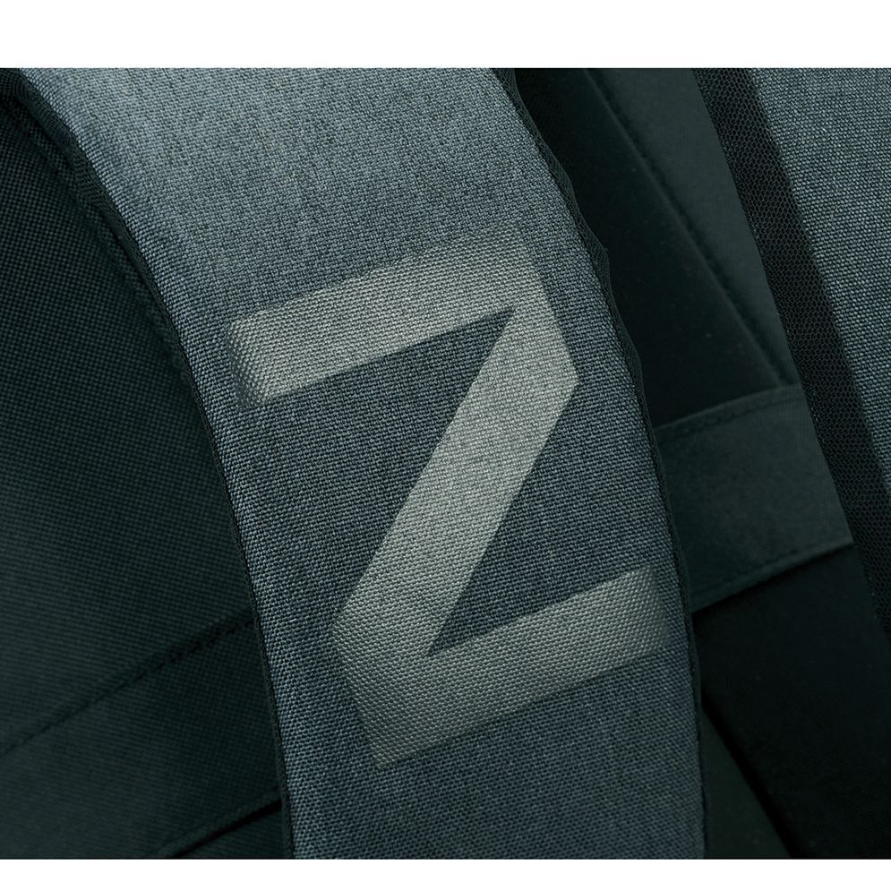 Zoom Power Stretch Compu-Backpack