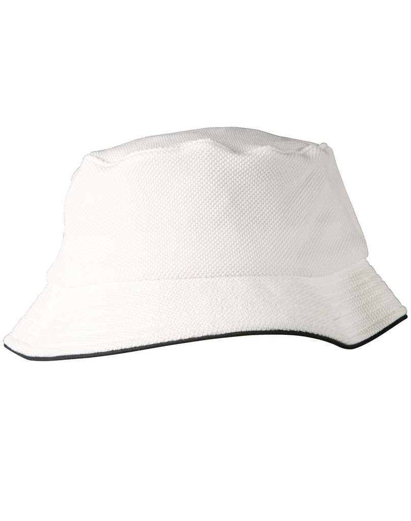 Pique mesh with sandwich trim bucket hat