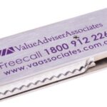 Metal swivel flash drive
